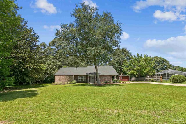 3049 Creekwood Dr property photo