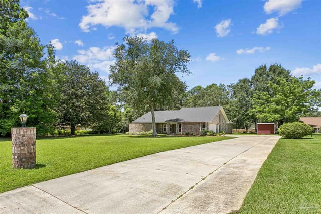 3049 Creekwood Dr property photo
