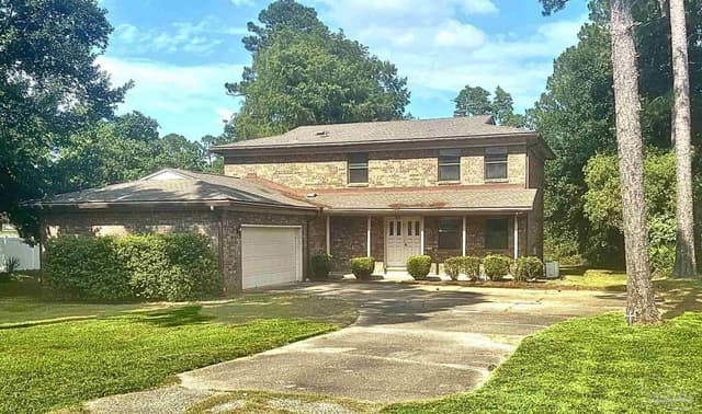 550 Riola Pl, Pensacola FL 32506 exterior