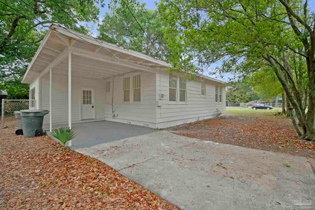 1322 Wisteria Ave, Pensacola FL 32507 photo 3