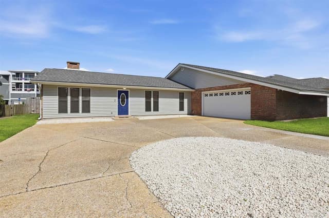 1119 Seabreeze Ln, Gulf Breeze FL 32563 exterior