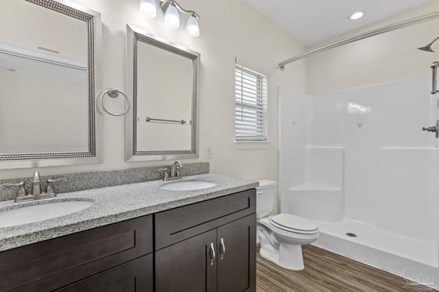2010 W Gregory St, Pensacola FL 32502 photo 13