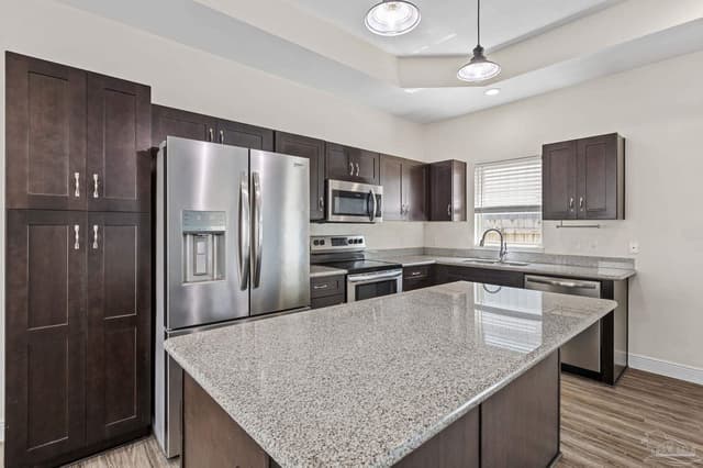 2010 W Gregory St, Pensacola FL 32502 photo 9