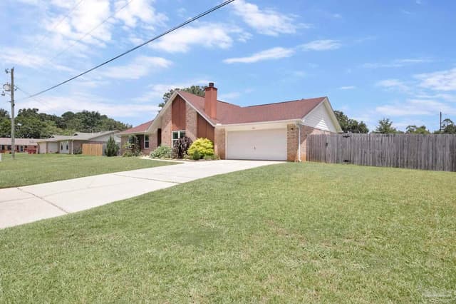 5688 Dove Dr property photo