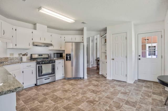 5688 Dove Dr, Pace FL 32571 photo 7
