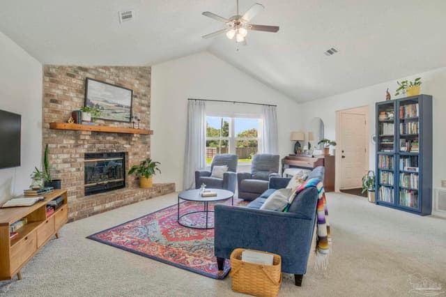 5688 Dove Dr, Pace FL 32571 photo 3