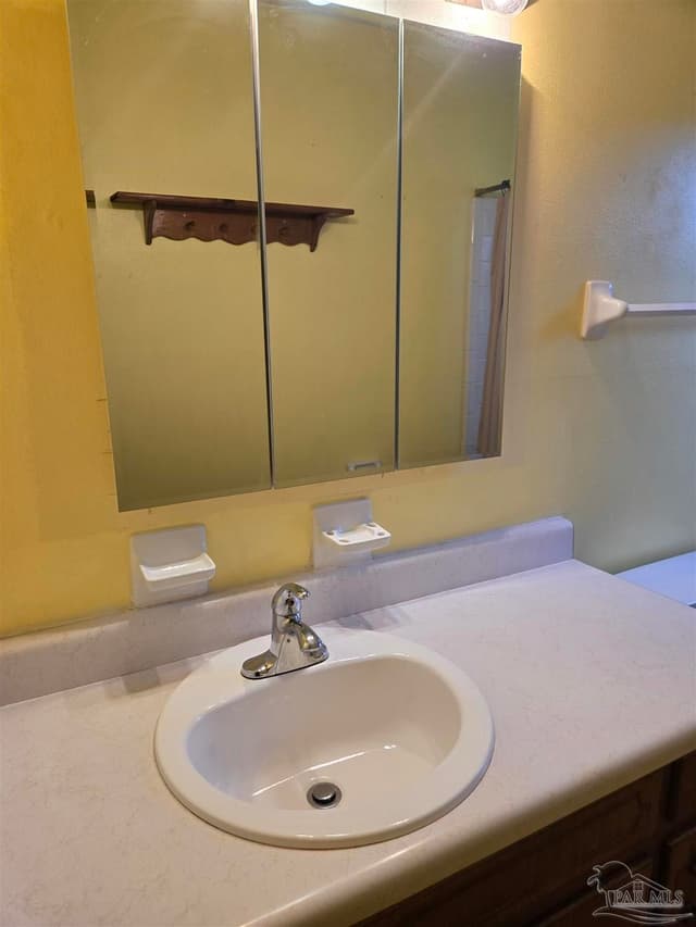 2513 Wyatt St, Pensacola FL 32514 photo 6