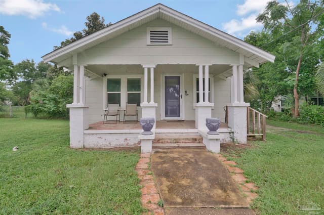 1806 W Belmont St, Pensacola FL 32501 exterior