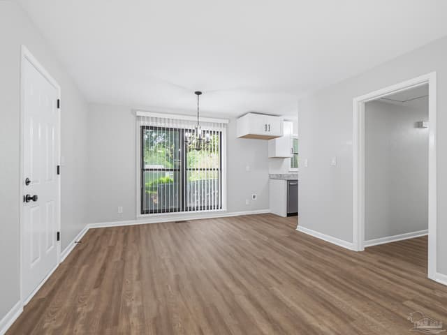 6605 Lee St, Milton FL 32570 photo 9