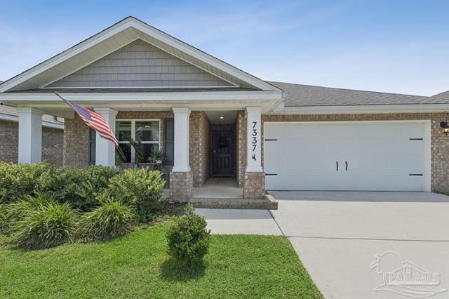 7337 Lakeside Oak Ct, Pensacola FL 32526 exterior