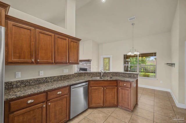 4833 Perspective Dr, Milton FL 32570 photo 13