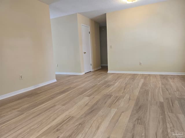 3005 Lenora Cir, Pensacola FL 32526 photo 5