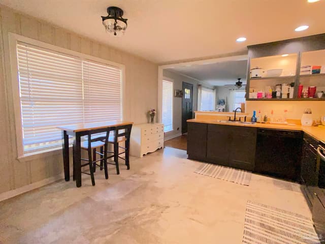 828 Gordon Ave property photo