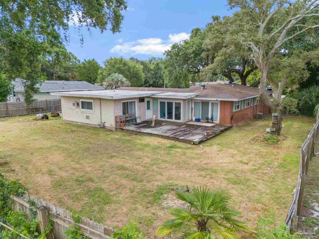 416 Norwich Dr property photo