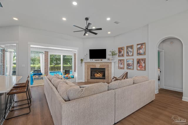 3232 Cobblestone Dr, Pace FL 32571 photo 9
