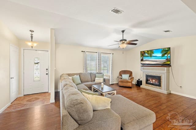10517 Heatherwood Dr property photo