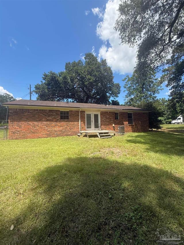 5701 Scotland Rd property photo