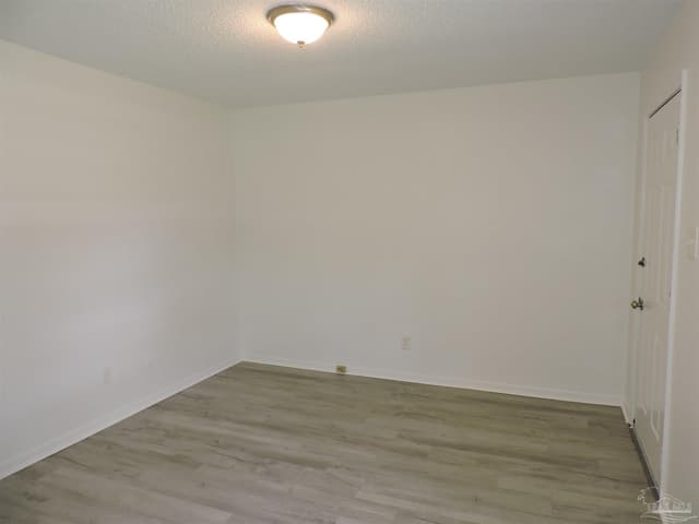 2203 Eliasberg Ave, Pensacola FL 32507 photo 3