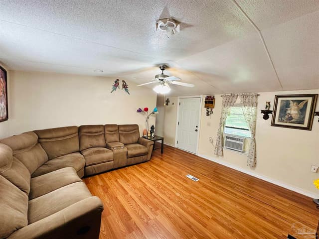 2501 Kingsport Ave, Pensacola FL 32507 photo 8