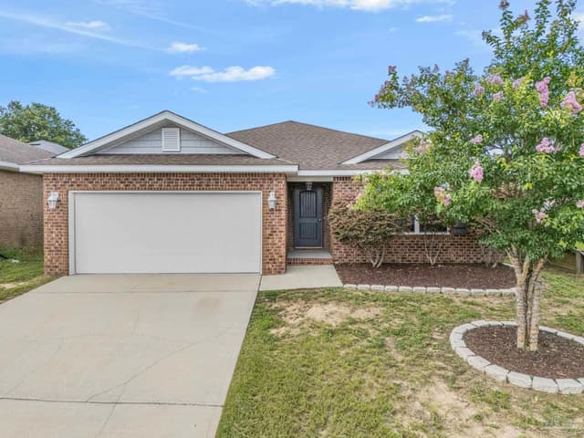 5636 Shooting Star Ct, Milton FL 32583 exterior