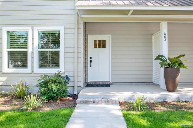 1602 E Maxwell St # A, Pensacola FL 32503 photo 5
