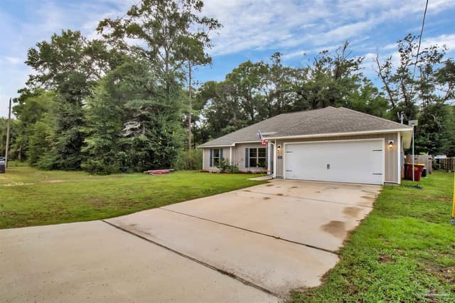 5682 Forest Hills Ln property photo