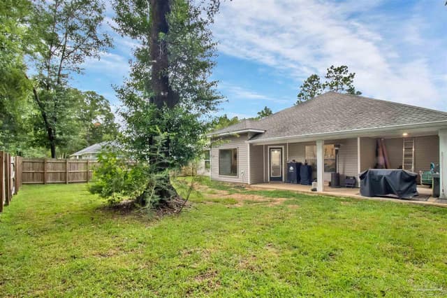 5682 Forest Hills Ln property photo