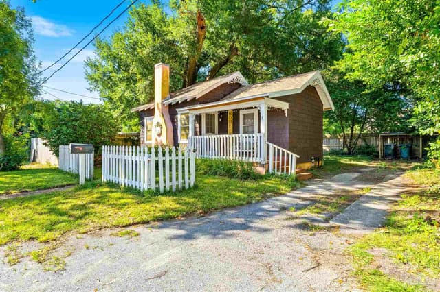 7 Broadmoor Ln property photo