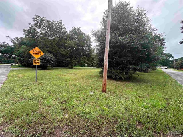 202 Yoakum Ct property photo
