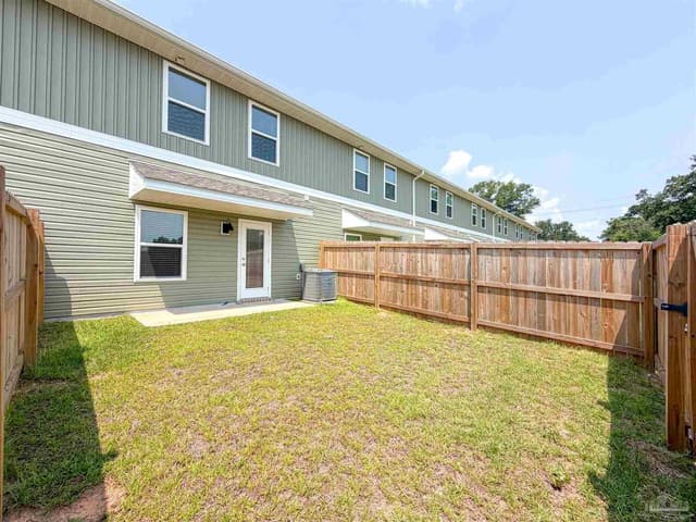 3997 Pendragon Cir, Milton FL 32583 photo 23