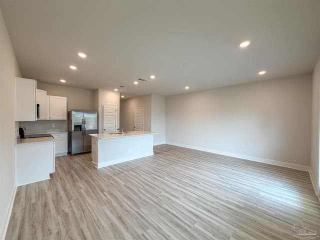 3997 Pendragon Cir, Milton FL 32583 photo 7