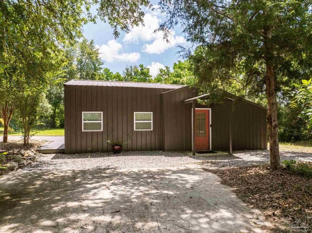 7752 Chellie Rd property photo