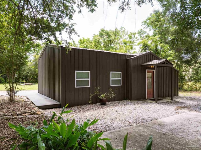 7752 Chellie Rd, Pensacola FL 32526 exterior