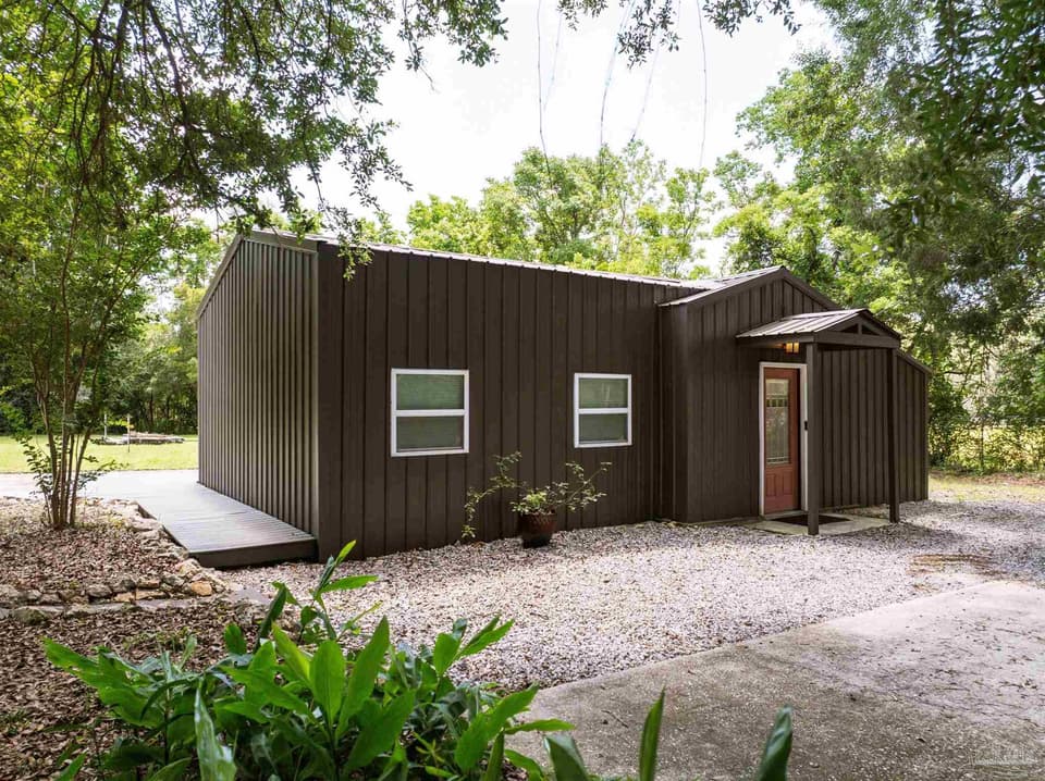 7752 Chellie Rd, Pensacola FL 32526 photo 1