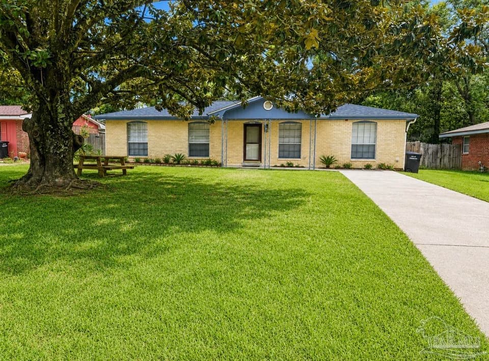 6550 Allyn Way, Pensacola FL 32504 photo 1