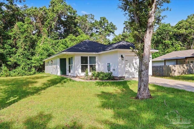 171 Calvert Oaks Dr property photo