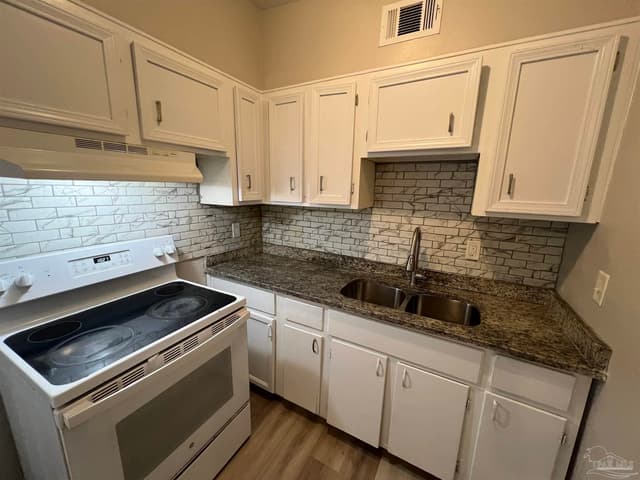 219 Ruby Ave, Pensacola FL 32505 photo 7