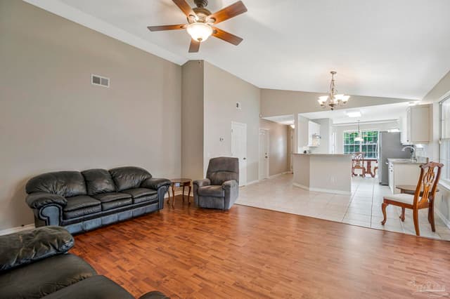 511 Desert Oak Dr, Pensacola FL 32514 photo 4