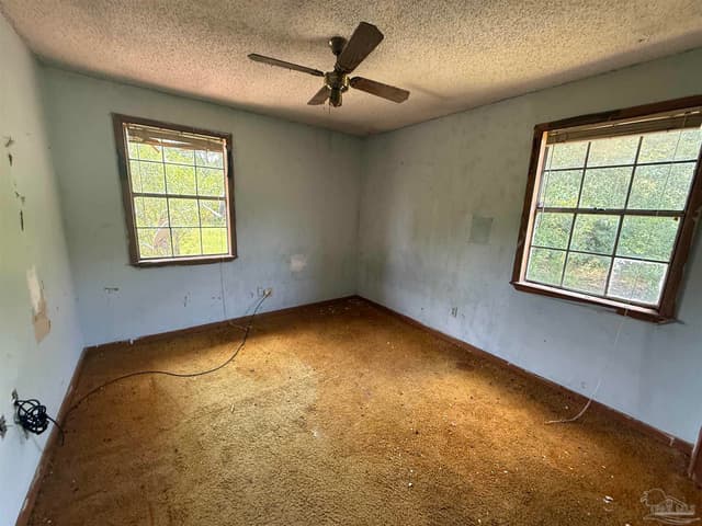 442 Robinson St property photo