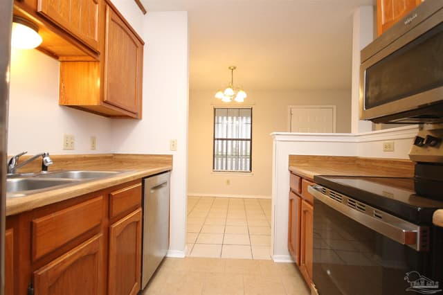 2303 W Michigan Ave # F9, Pensacola FL 32526 photo 6