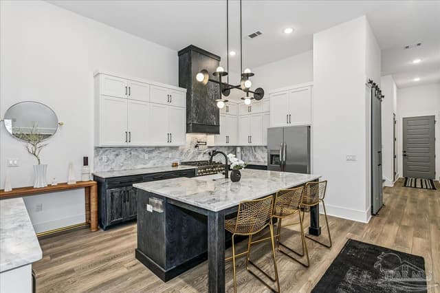 123 E La Rua St, Pensacola FL 32501 photo 8