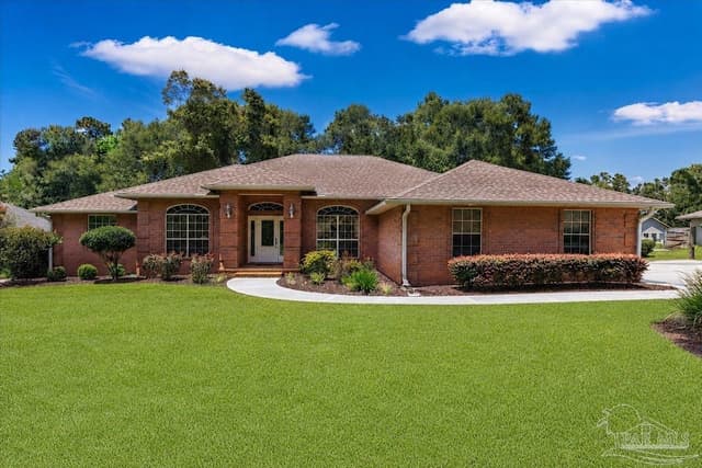 964 Broken Arrow Ln, Cantonment FL 32533 exterior