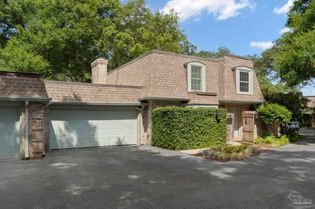 411 Bayshore Dr # B property photo