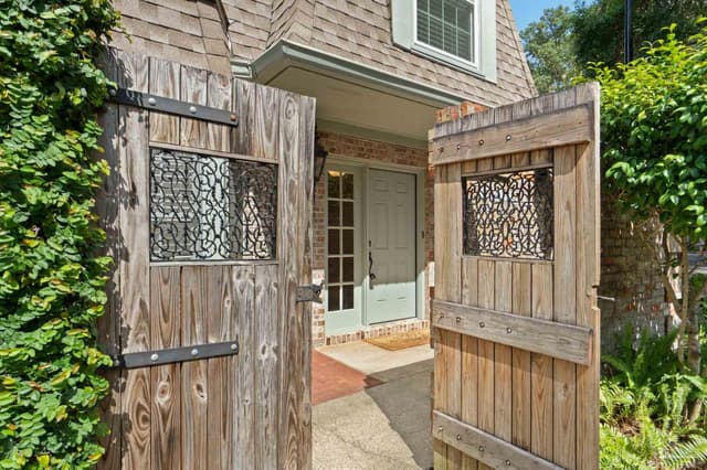 411 Bayshore Dr # B property photo