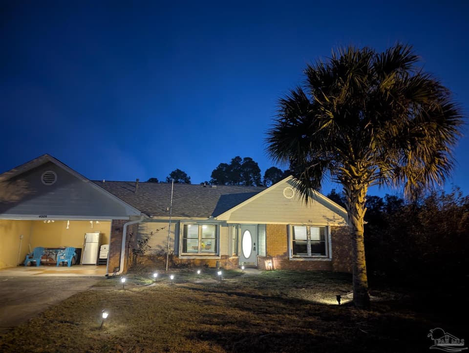 4009 Shorewood Dr, Pensacola FL 32507 photo 1