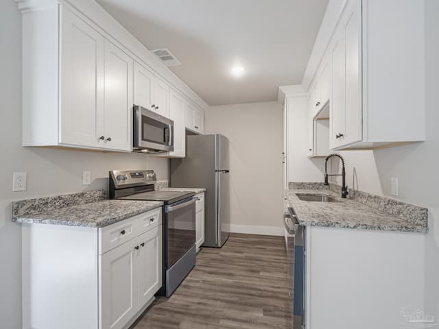 6559 Julia Dr, Milton FL 32570 photo 8