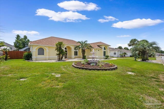 1125 Naples Dr property photo