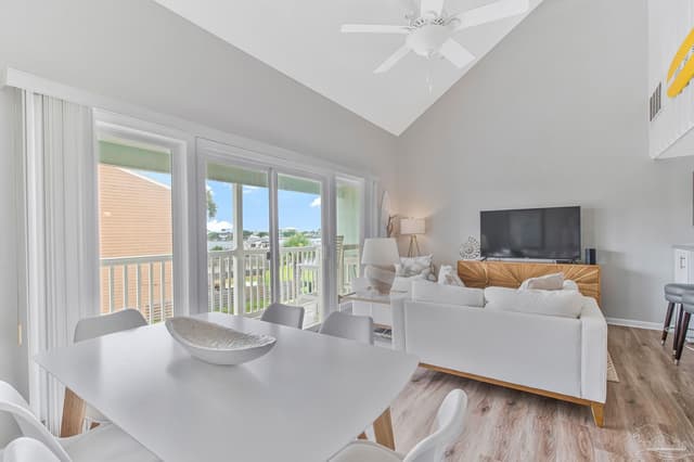 336 Ft Pickens Rd # W206 property photo