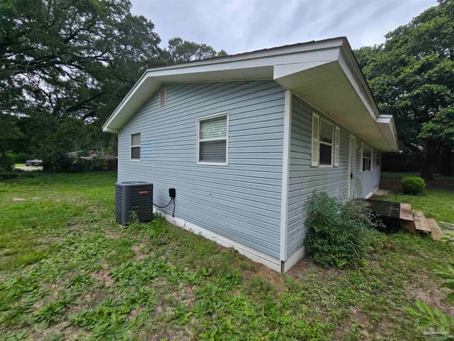 4045 Audubon Dr property photo