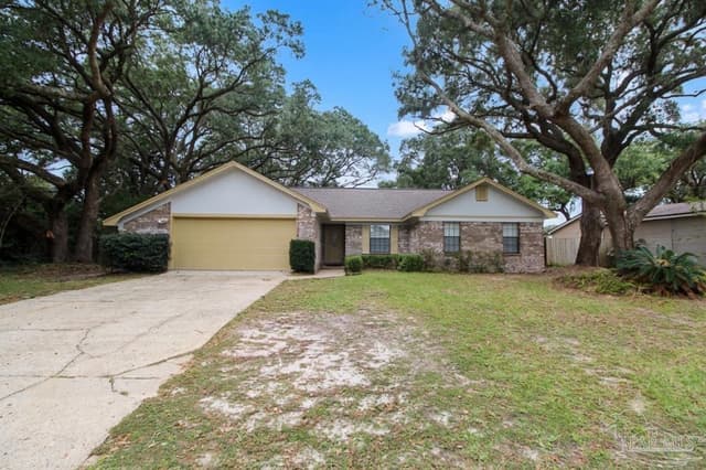 7859 Bay Meadows Dr, Pensacola FL 32507 photo 2
